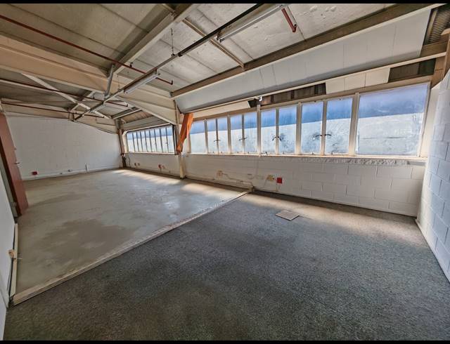 379M² WAREHOUSE TO LET IN SELBY
